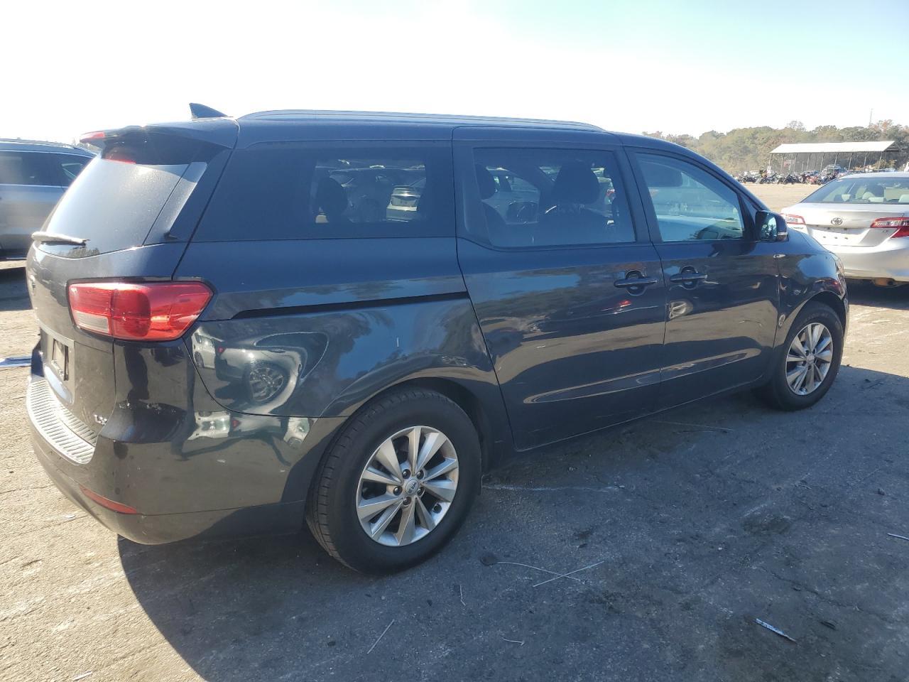 2016 KIA SEDONA