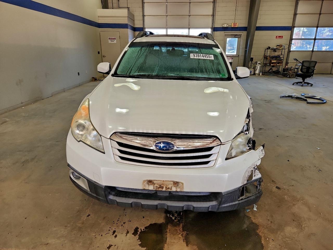 2011 SUBARU Outback