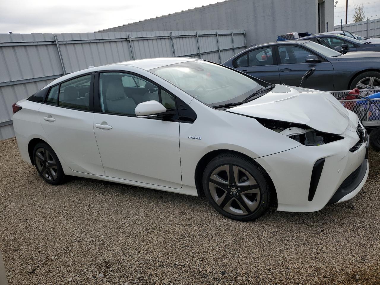 2019 TOYOTA PRIUS