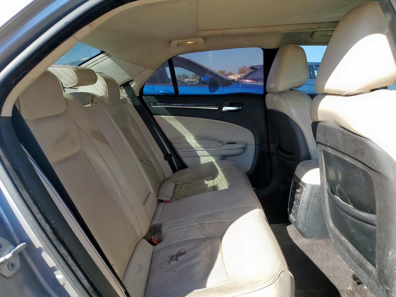 2016 CHRYSLER 300