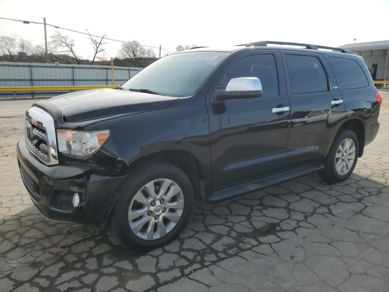 2016 TOYOTA Sequoia