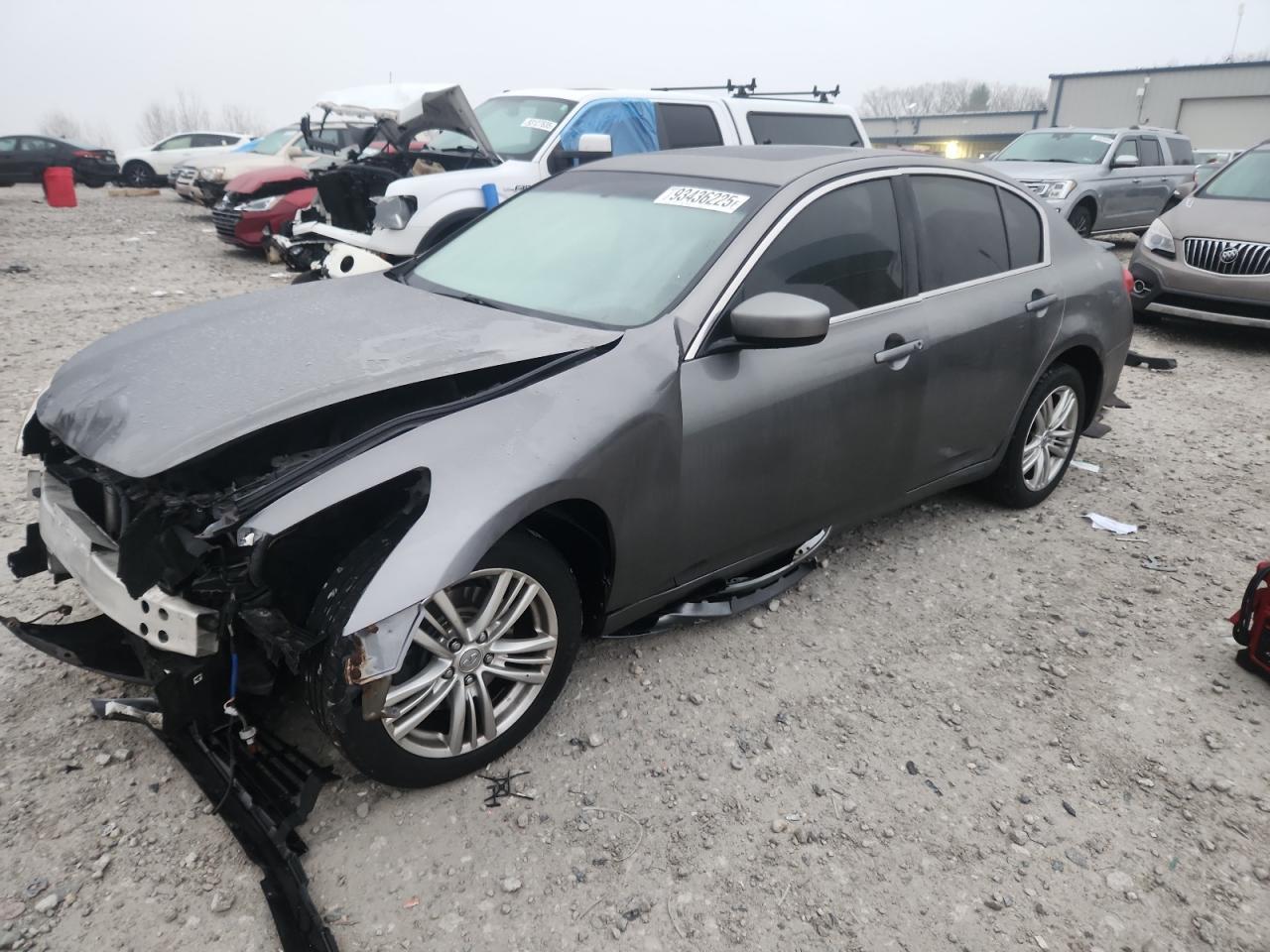 2013 INFINITI G37