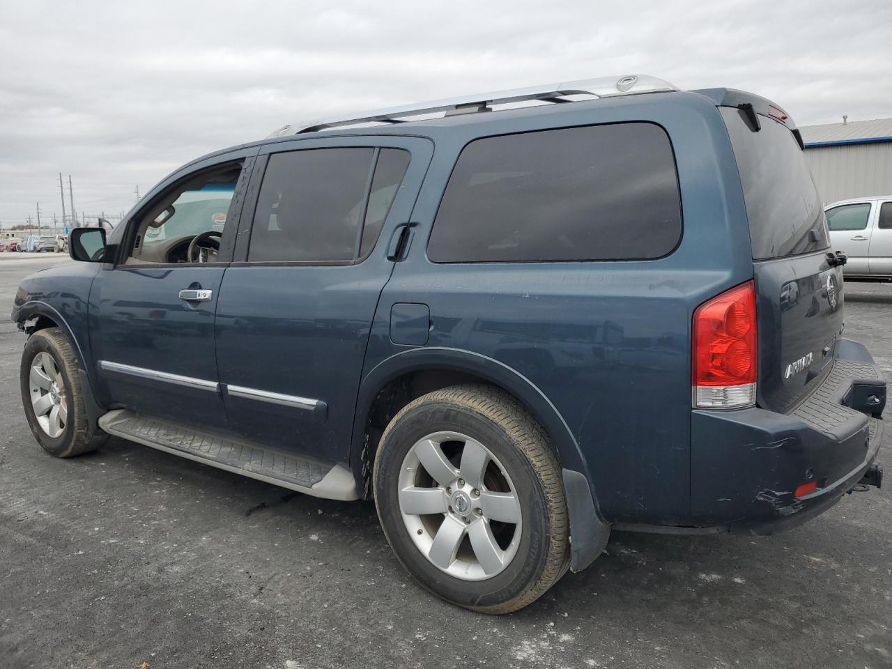 2013 NISSAN Armada