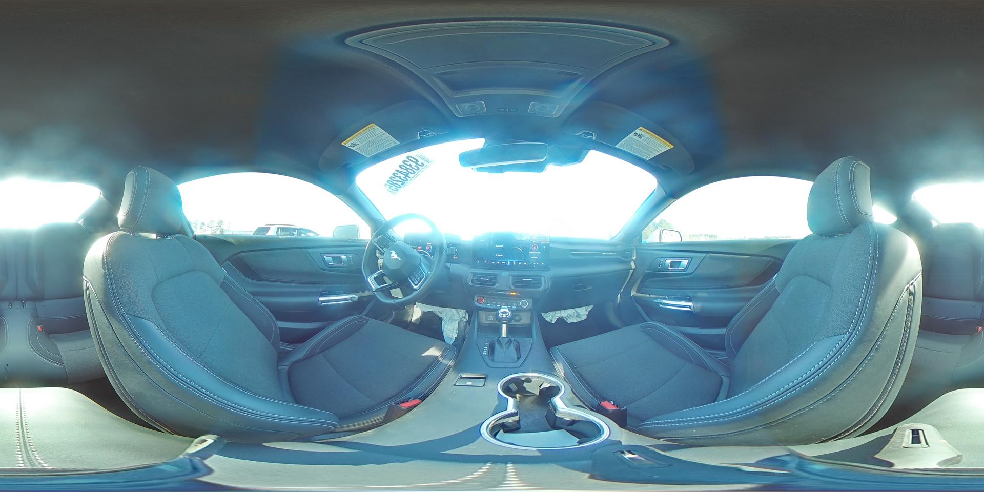 2025 FORD MUSTANG