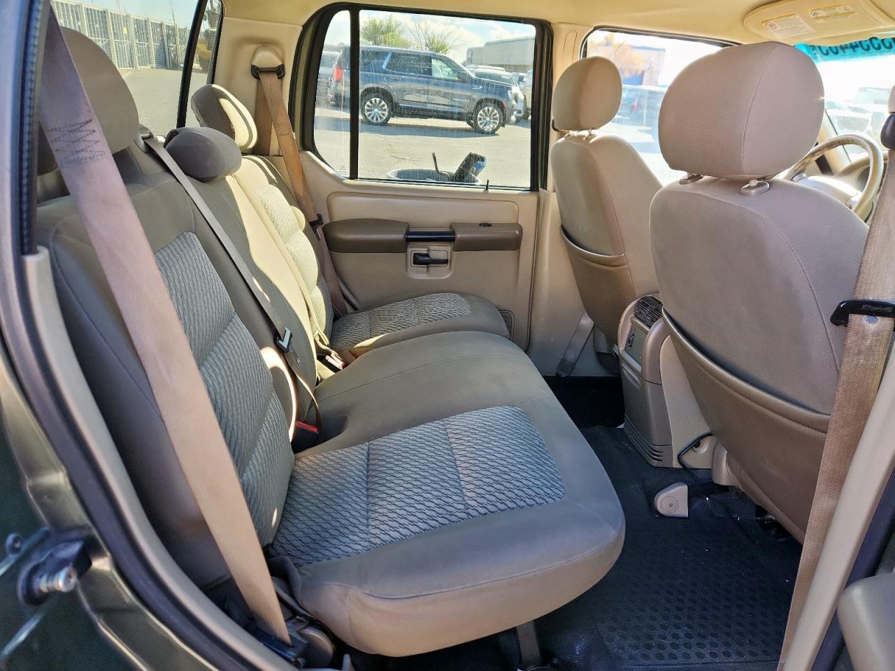 2004 FORD Explorer Sport Trac