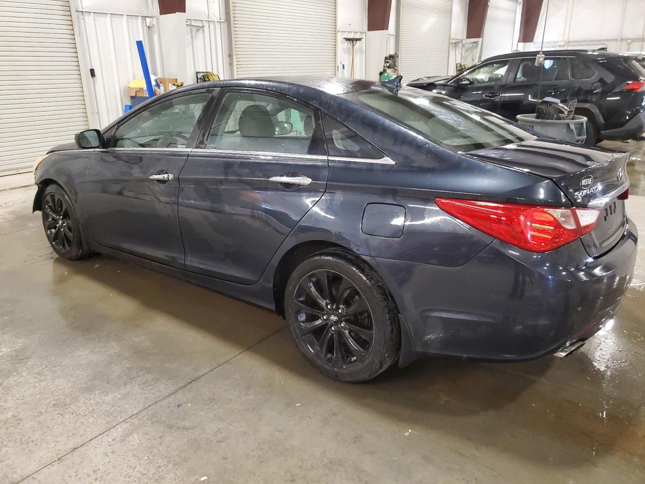 2011 HYUNDAI SONATA