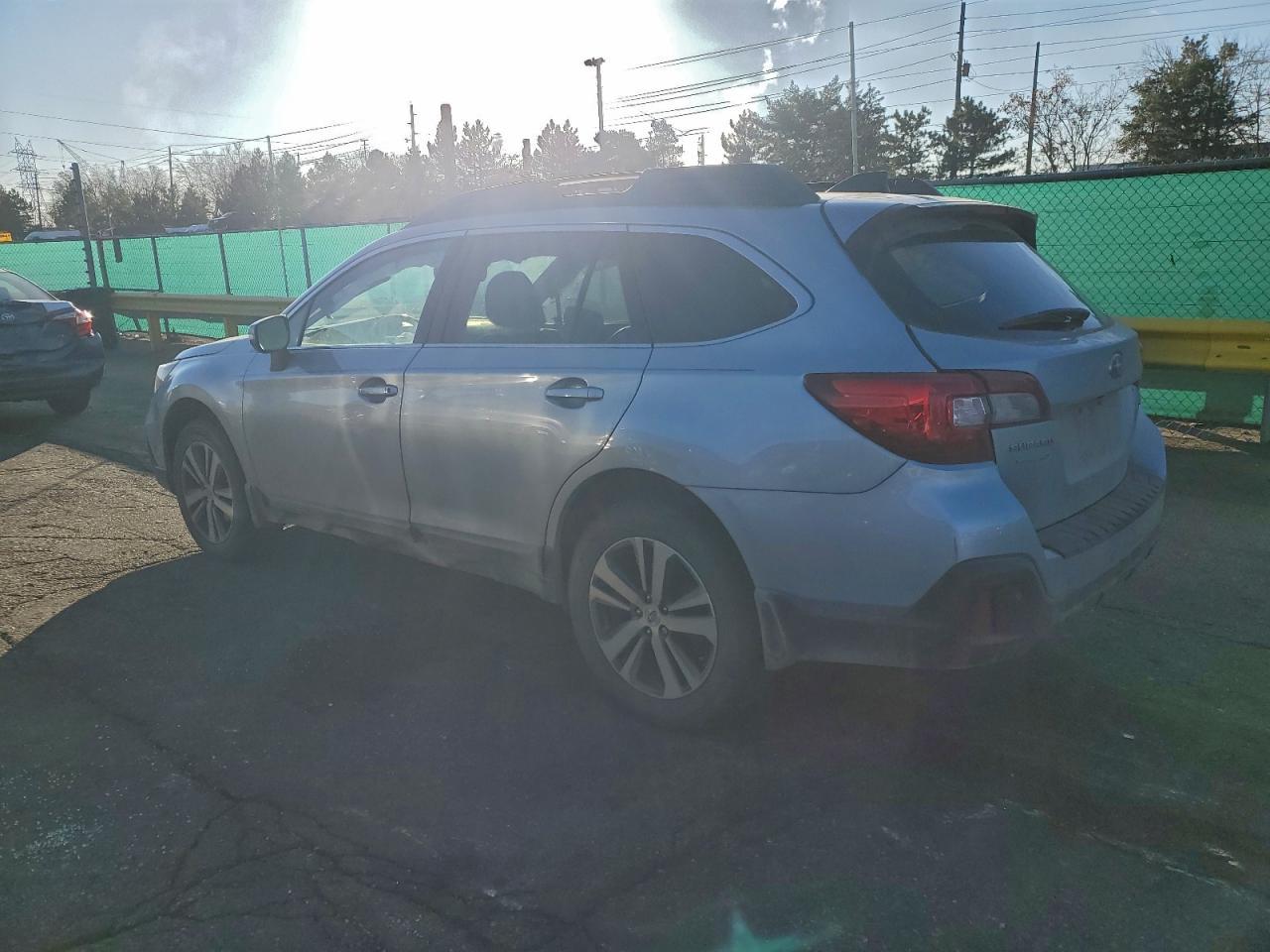2018 SUBARU Outback