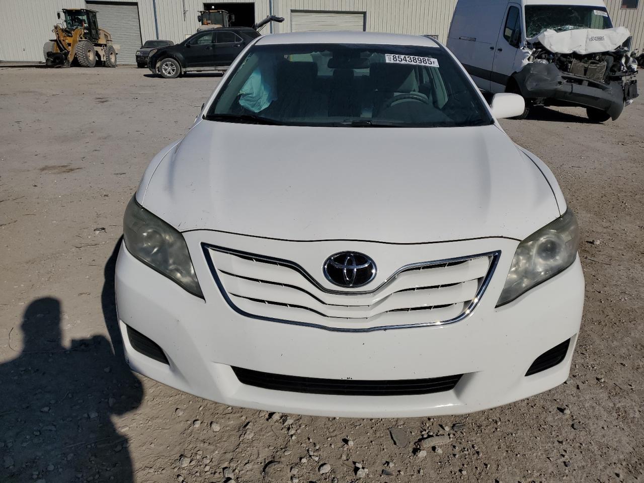 2011 TOYOTA CAMRY