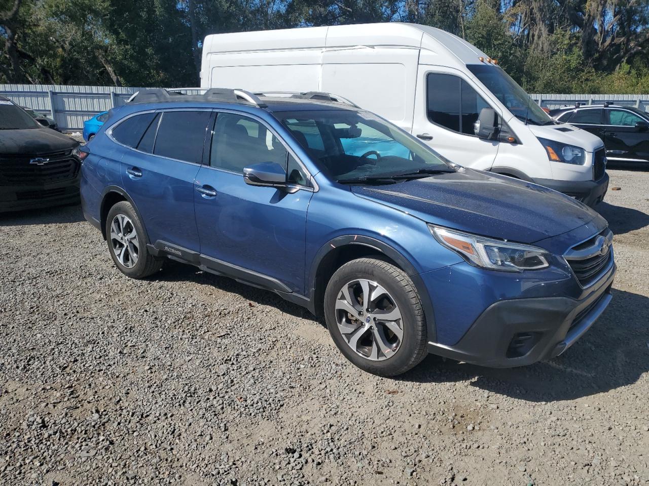 2020 SUBARU Outback