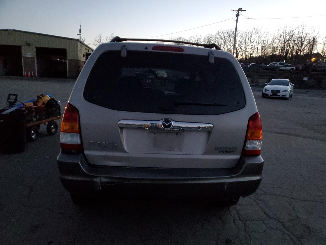 2002 MAZDA Tribute