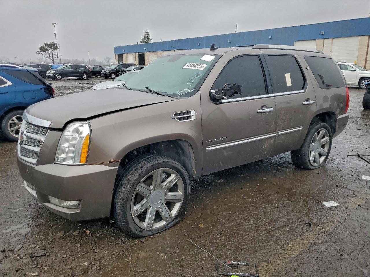 2011 CADILLAC ESCALADE
