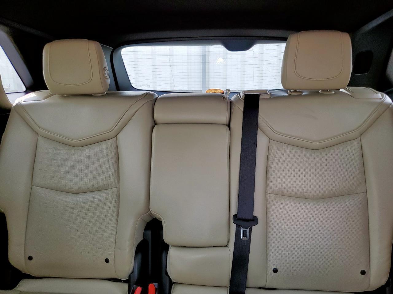 2017 CADILLAC XT5