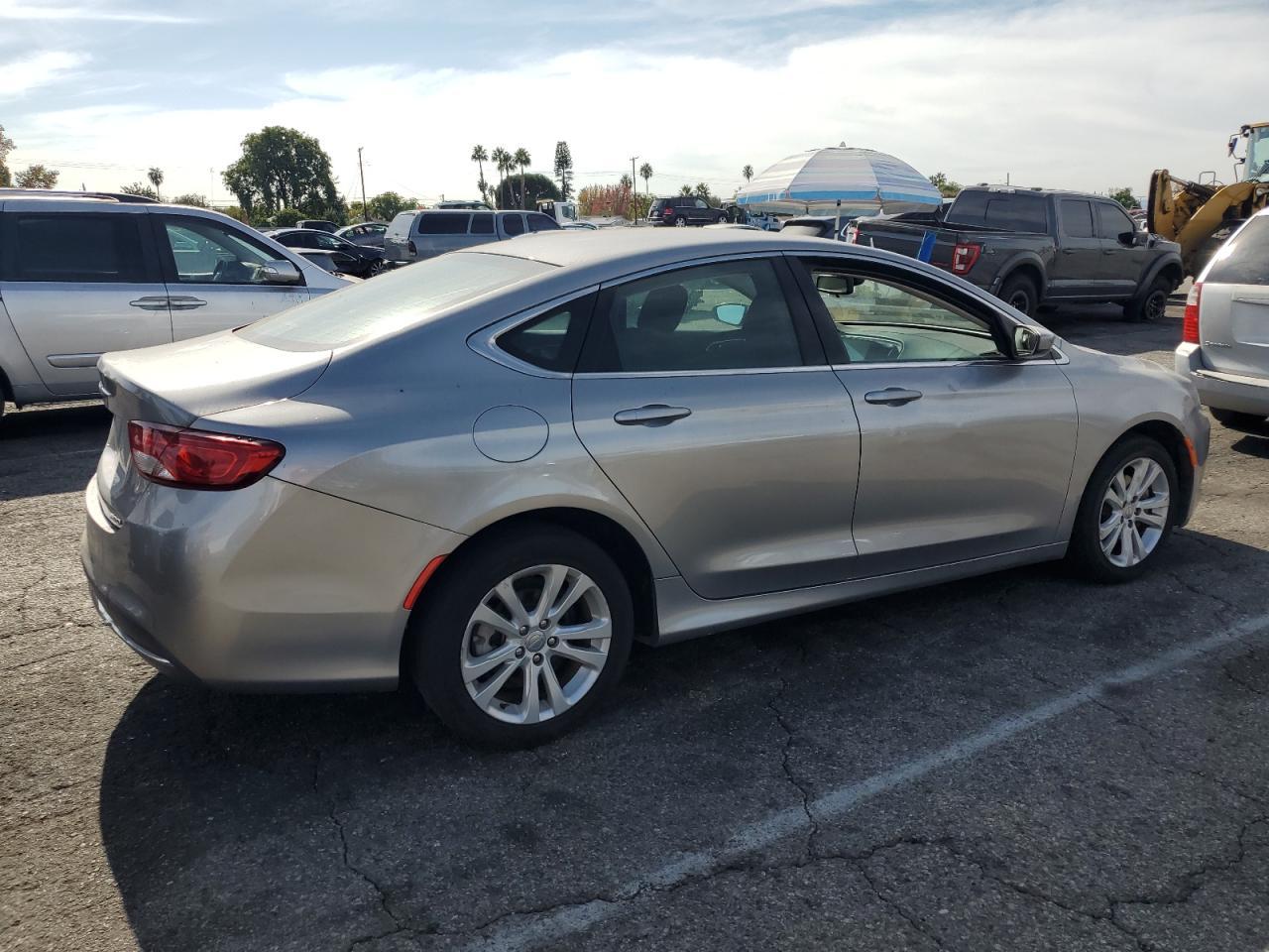 2016 CHRYSLER 200