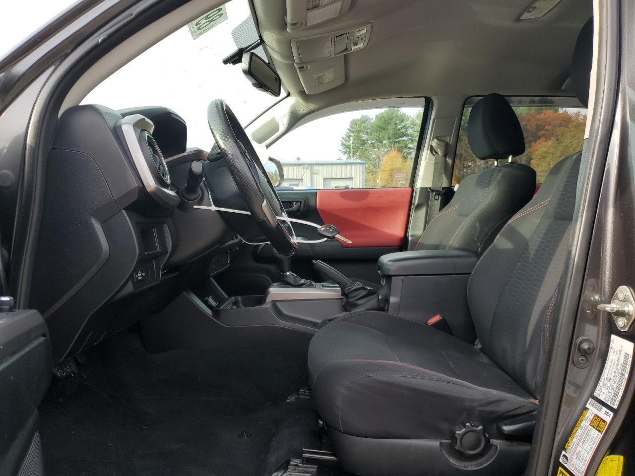 2016 TOYOTA TACOMA