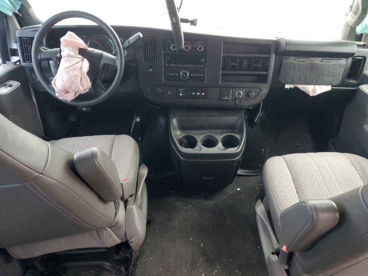 2017 CHEVROLET Express 3500