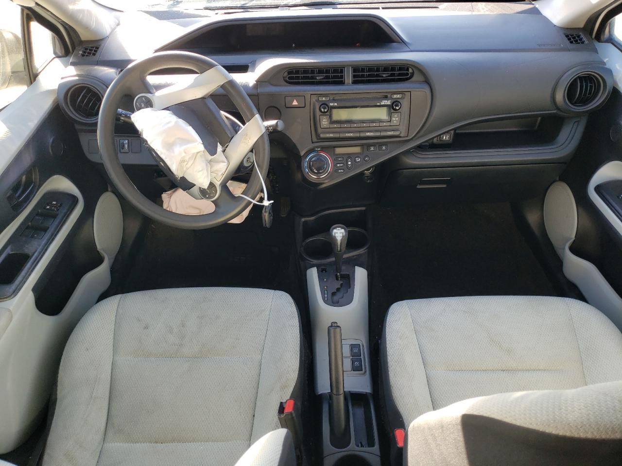 2012 TOYOTA Prius c