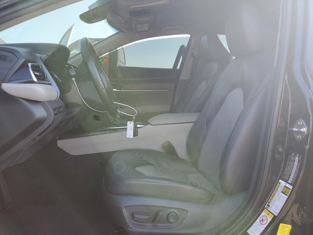 2018 TOYOTA CAMRY