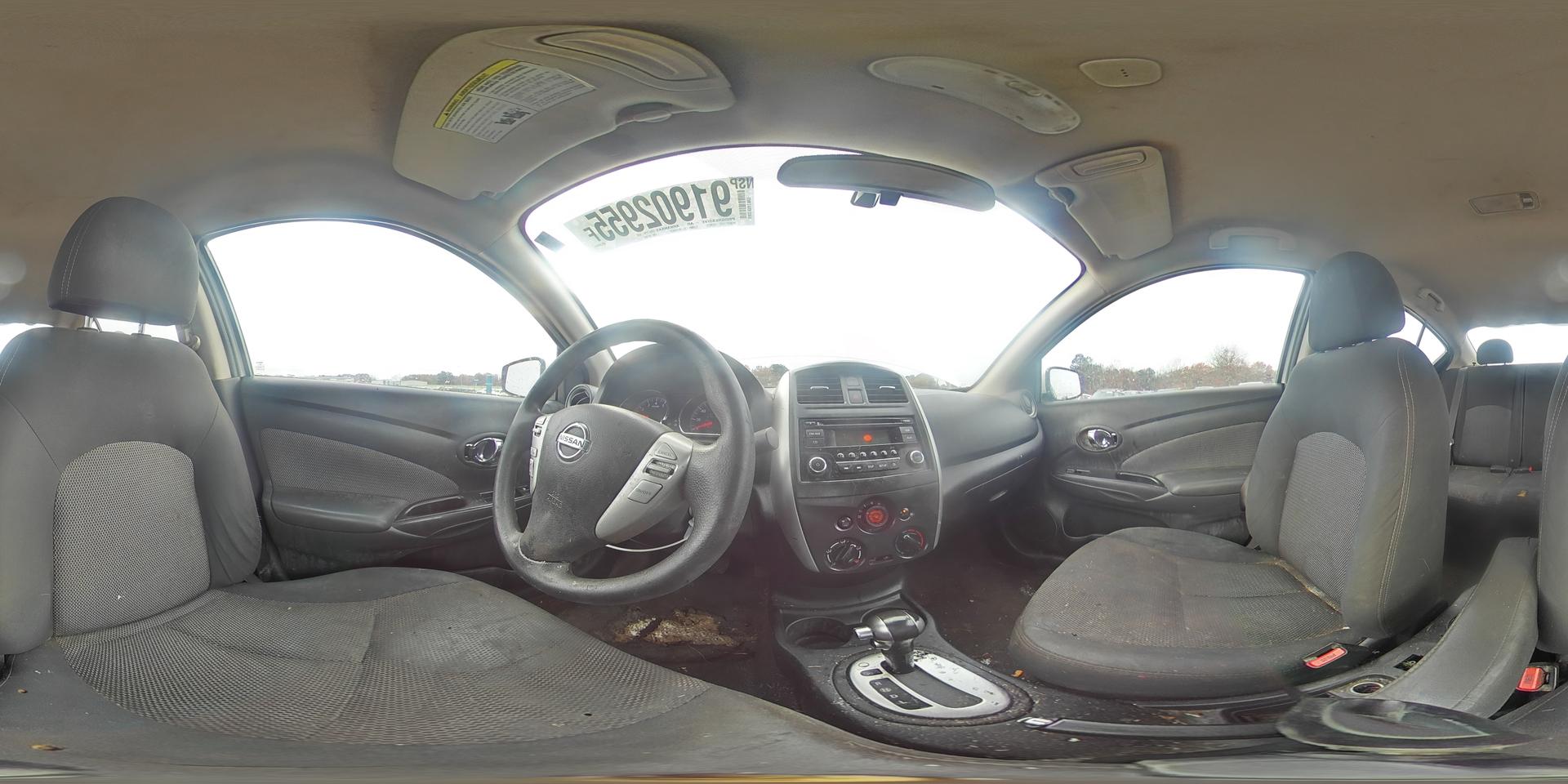 2015 NISSAN VERSA