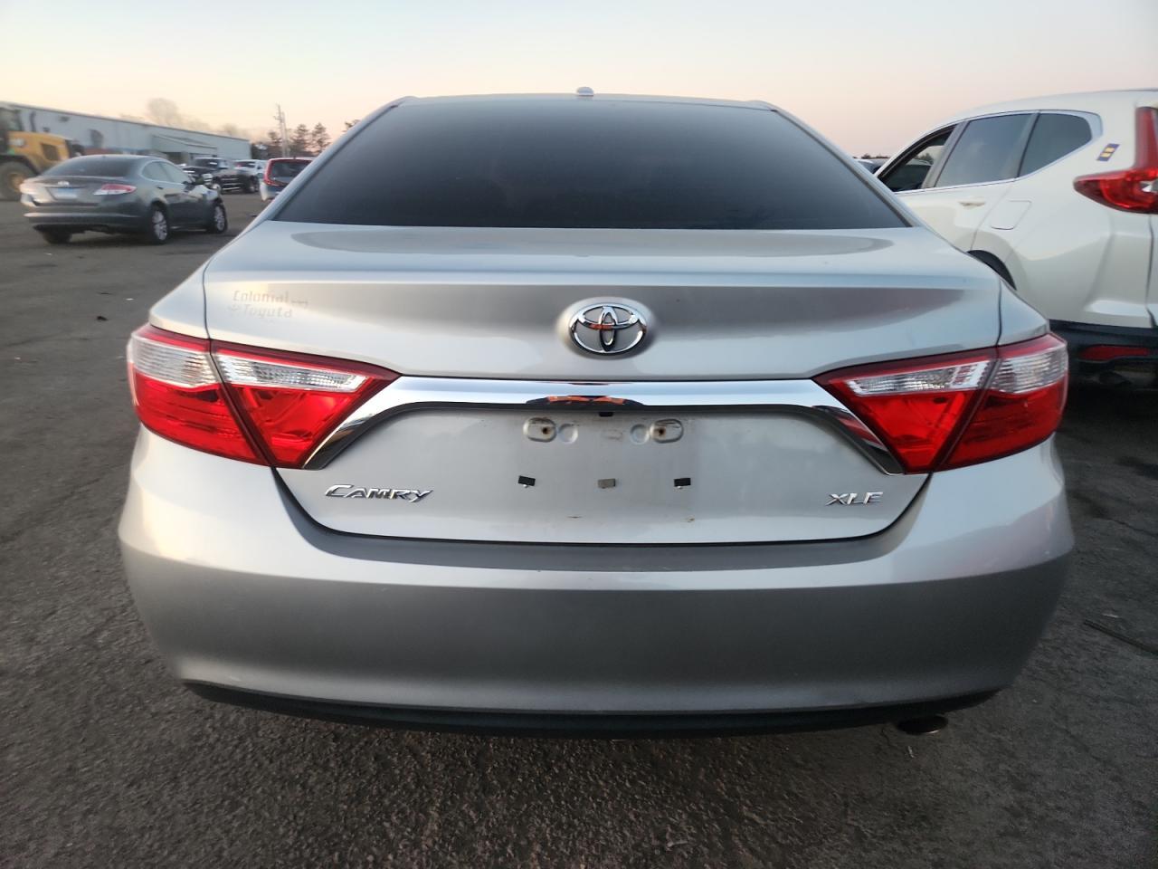 2016 TOYOTA CAMRY