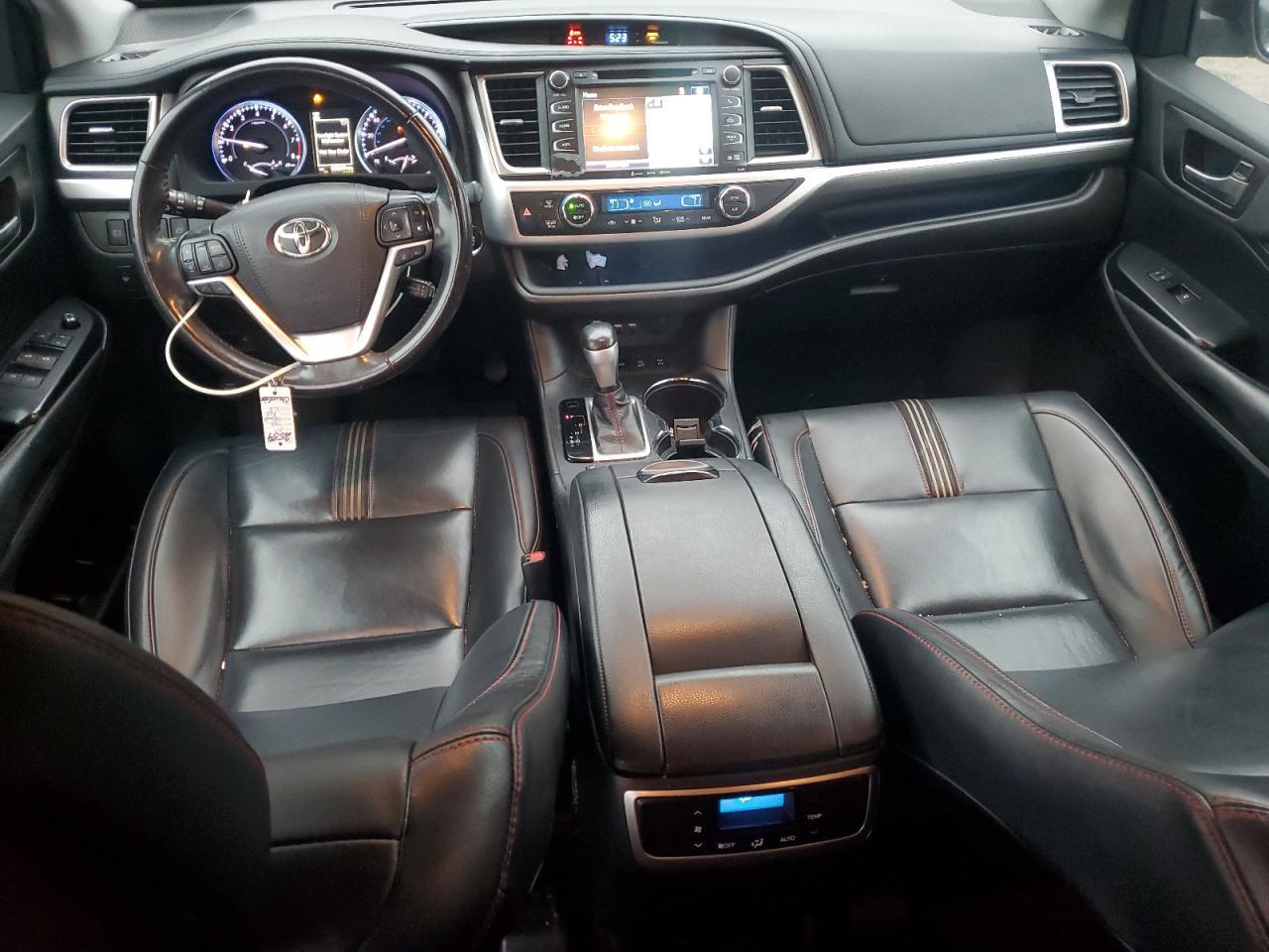 2019 TOYOTA HIGHLANDER