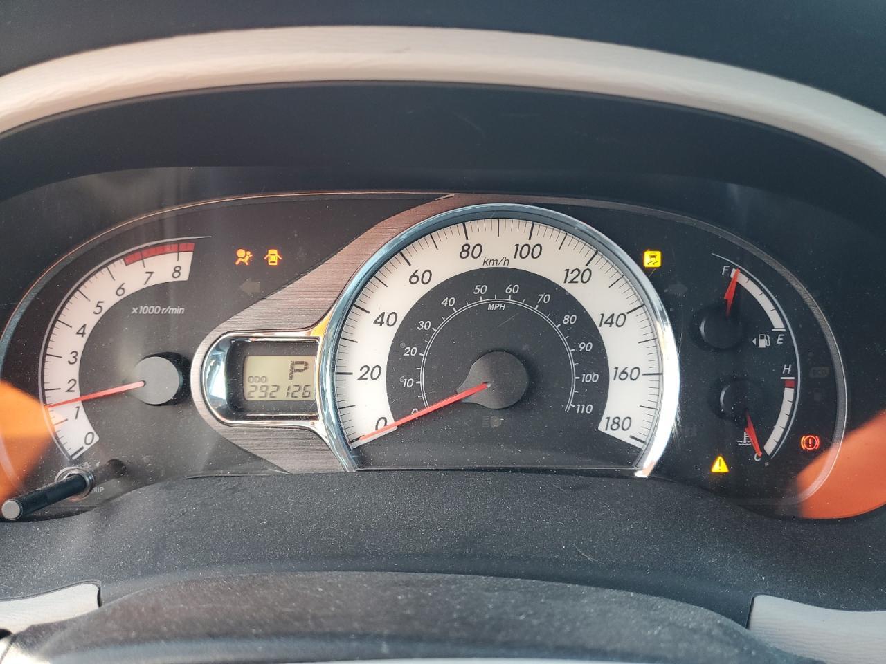 2011 TOYOTA SIENNA