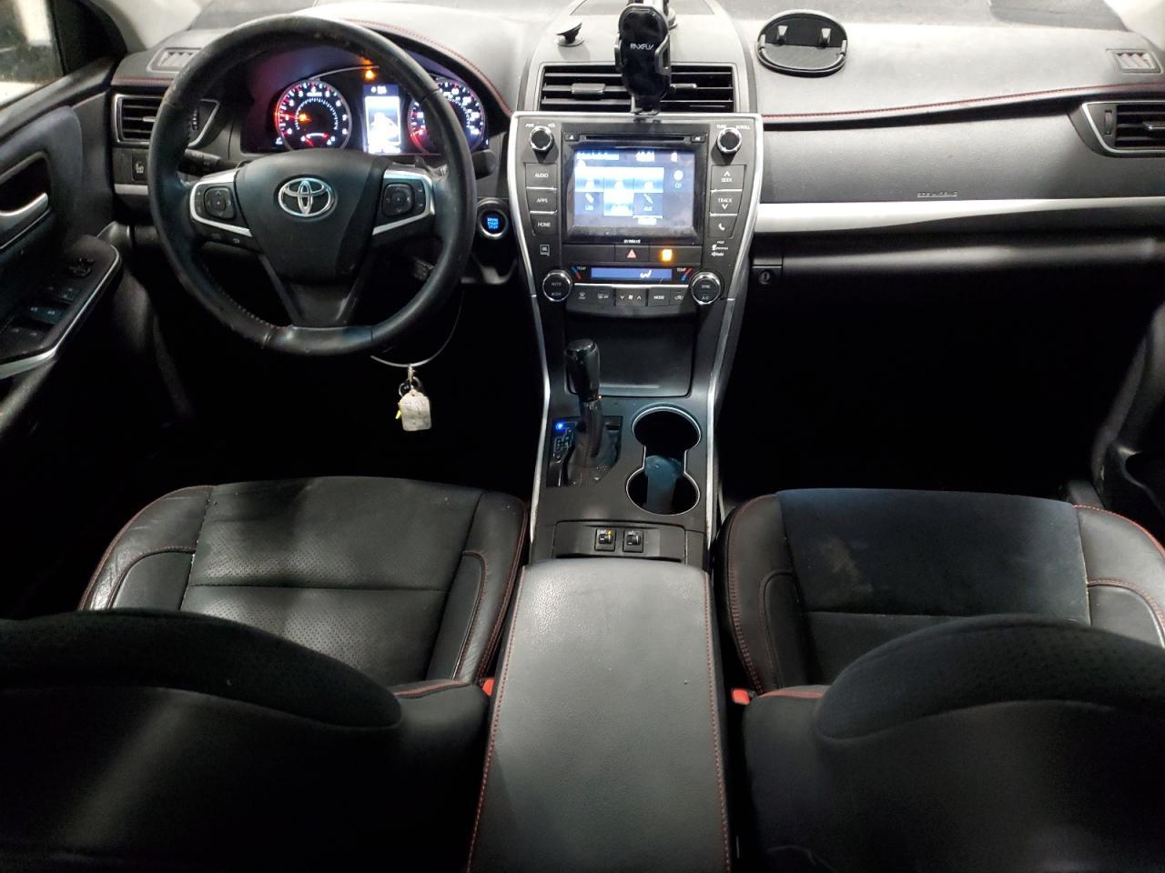 2017 TOYOTA CAMRY