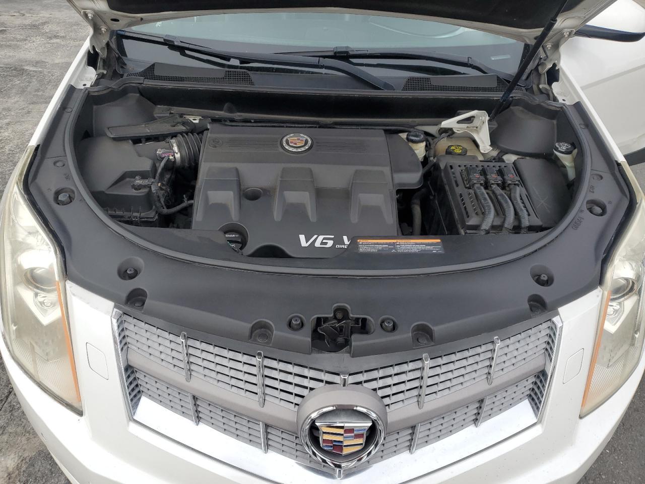 2011 CADILLAC SRX