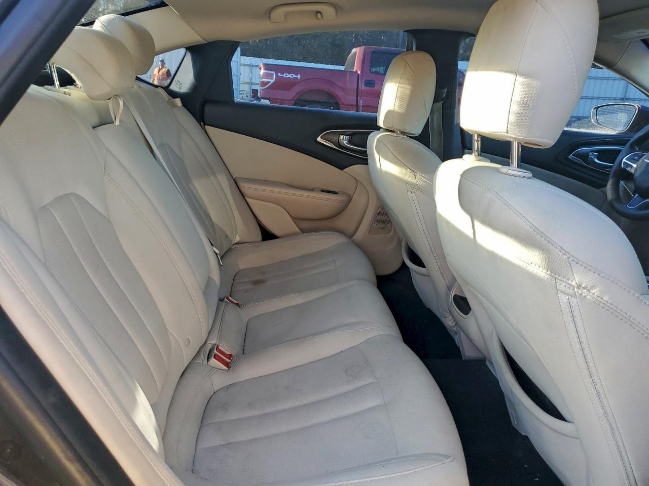 2016 CHRYSLER 200