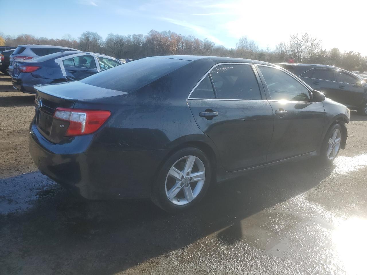 2013 TOYOTA CAMRY