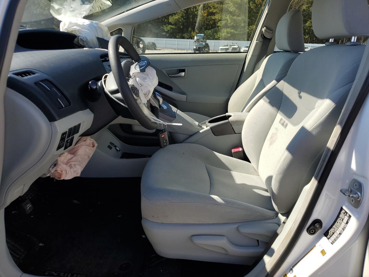 2013 TOYOTA PRIUS