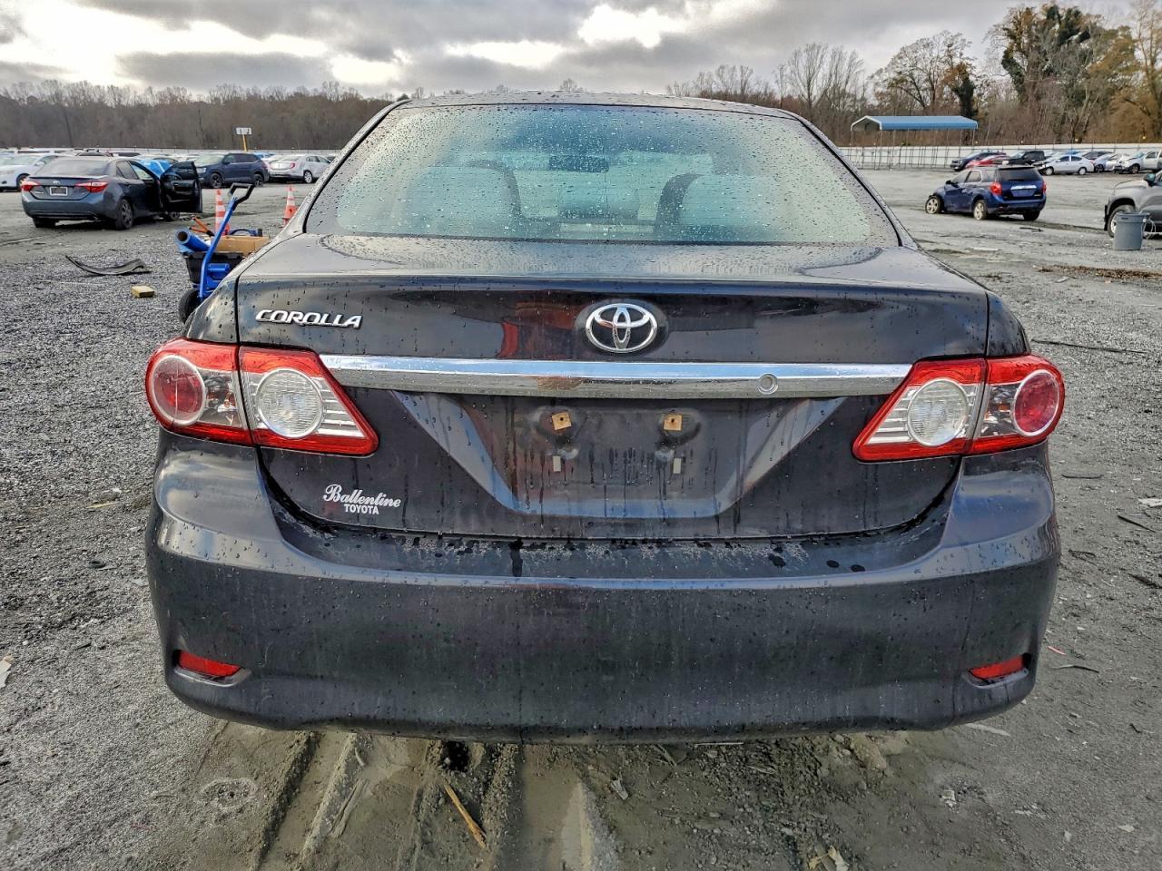 2013 TOYOTA COROLLA