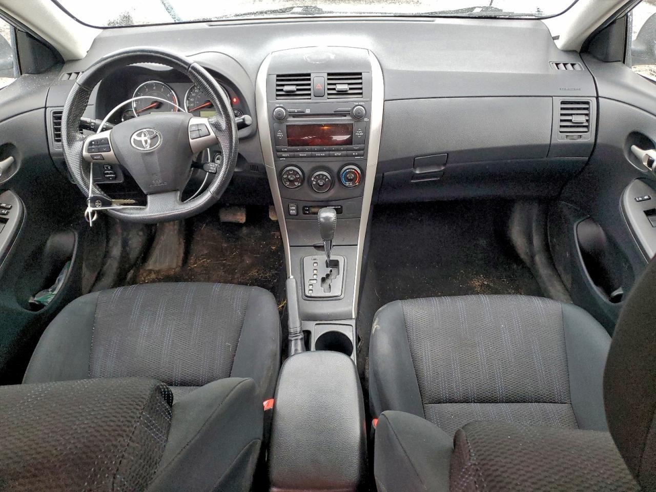2011 TOYOTA COROLLA
