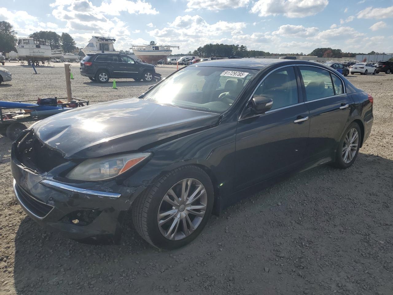 2013 HYUNDAI GENESIS