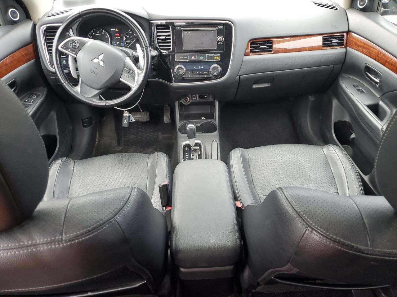 2014 MITSUBISHI outlander