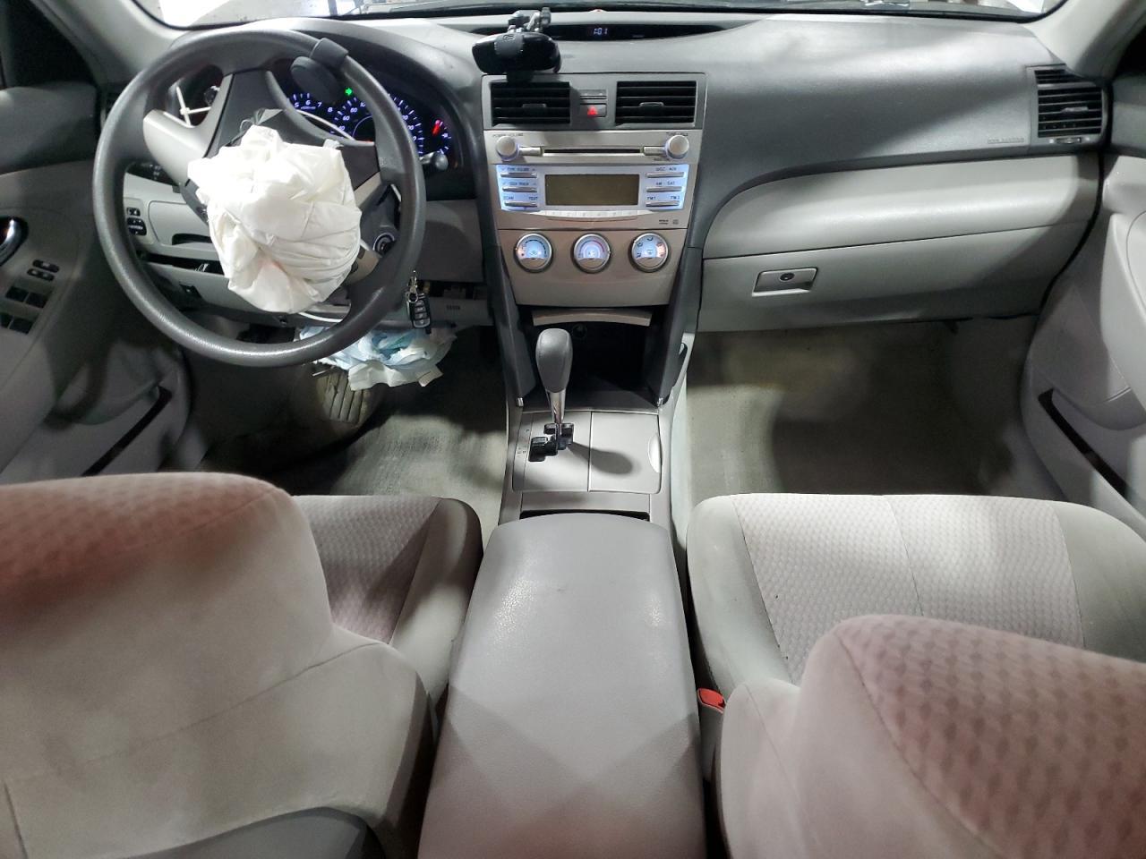 2011 TOYOTA CAMRY