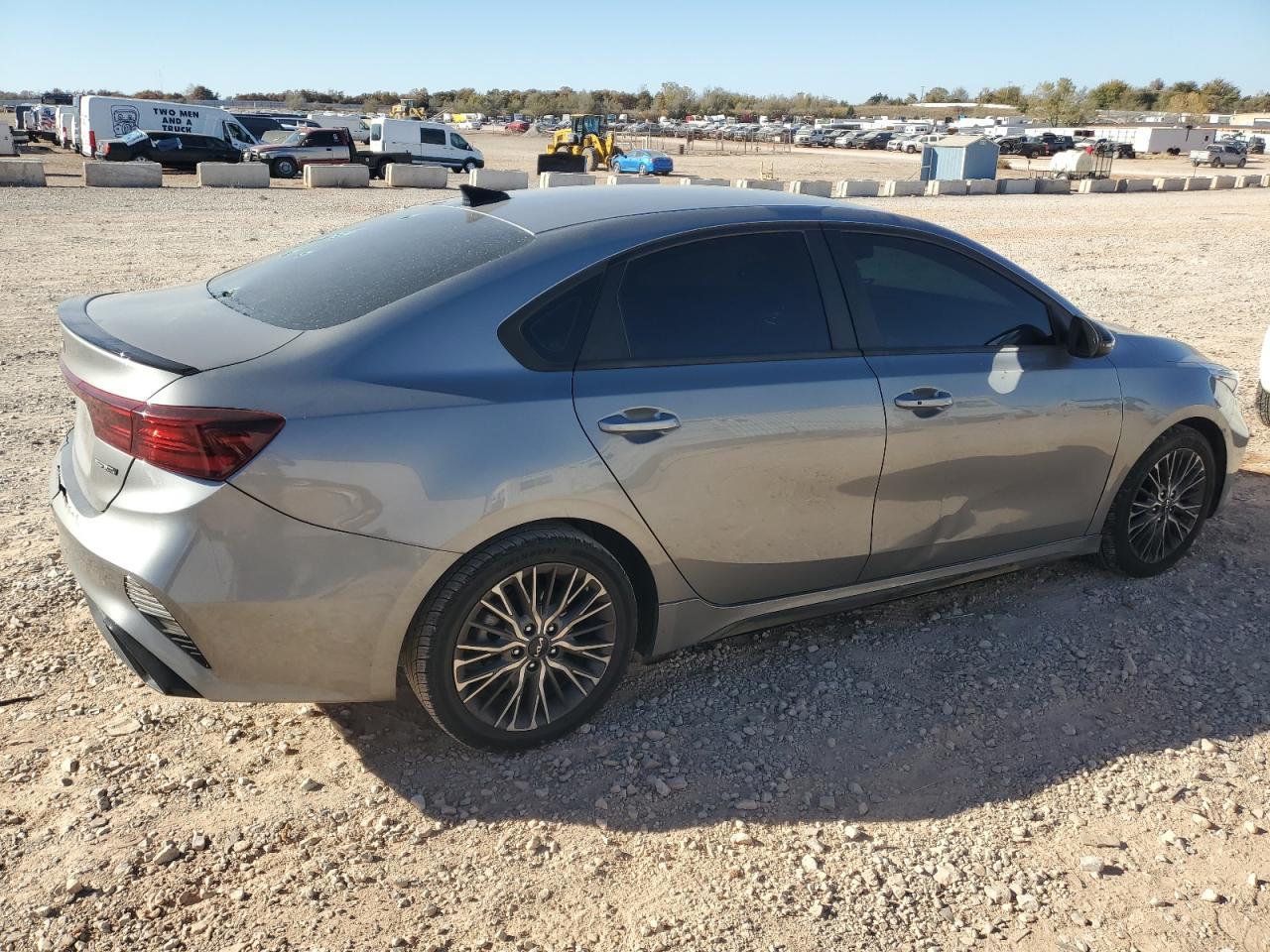 2022 KIA FORTE