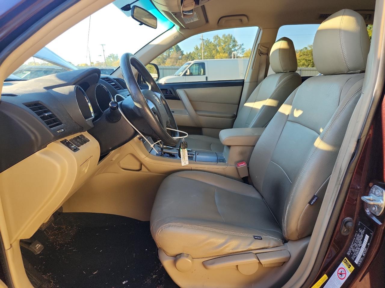 2012 TOYOTA HIGHLANDER