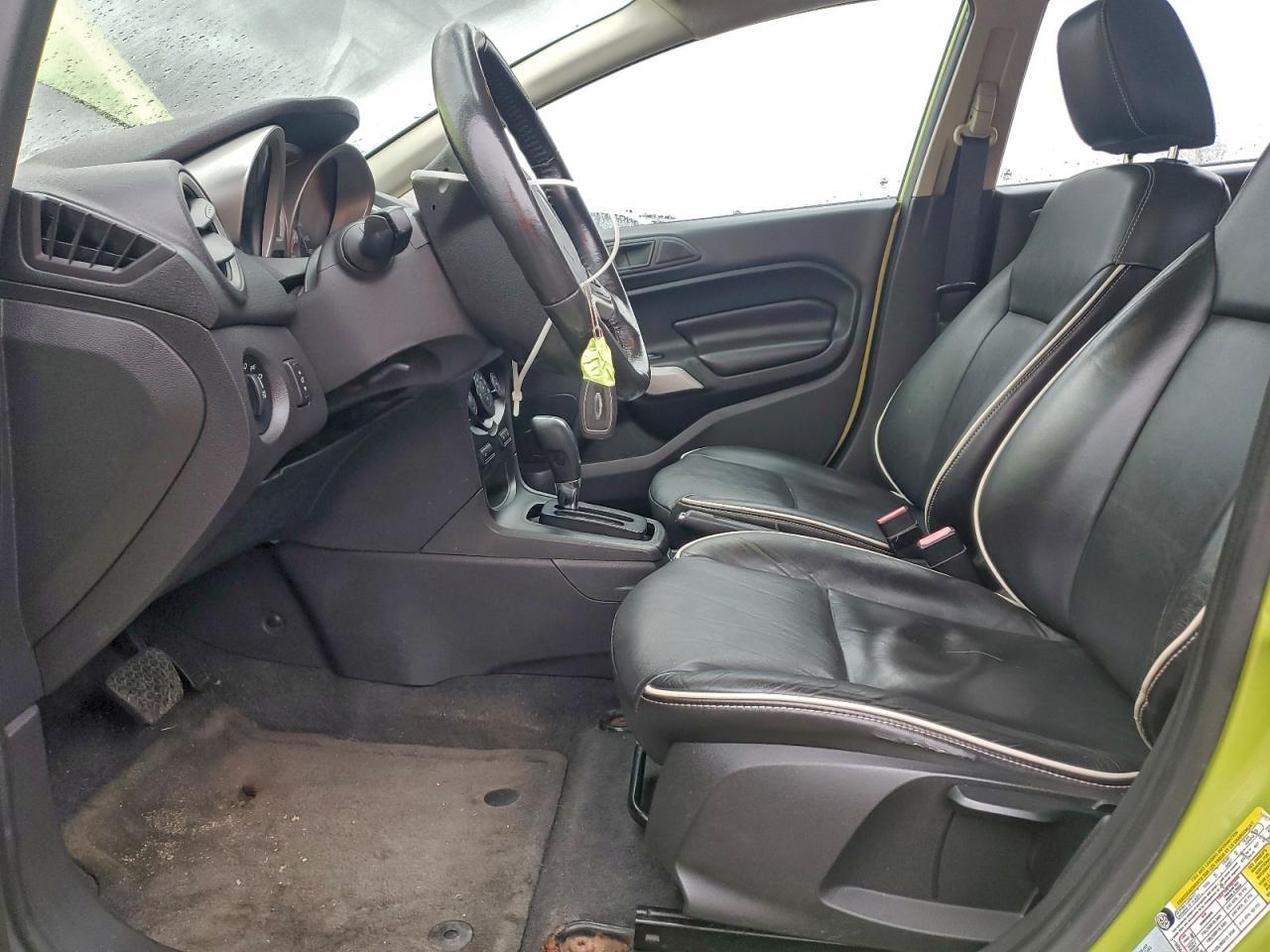 2011 FORD Fiesta