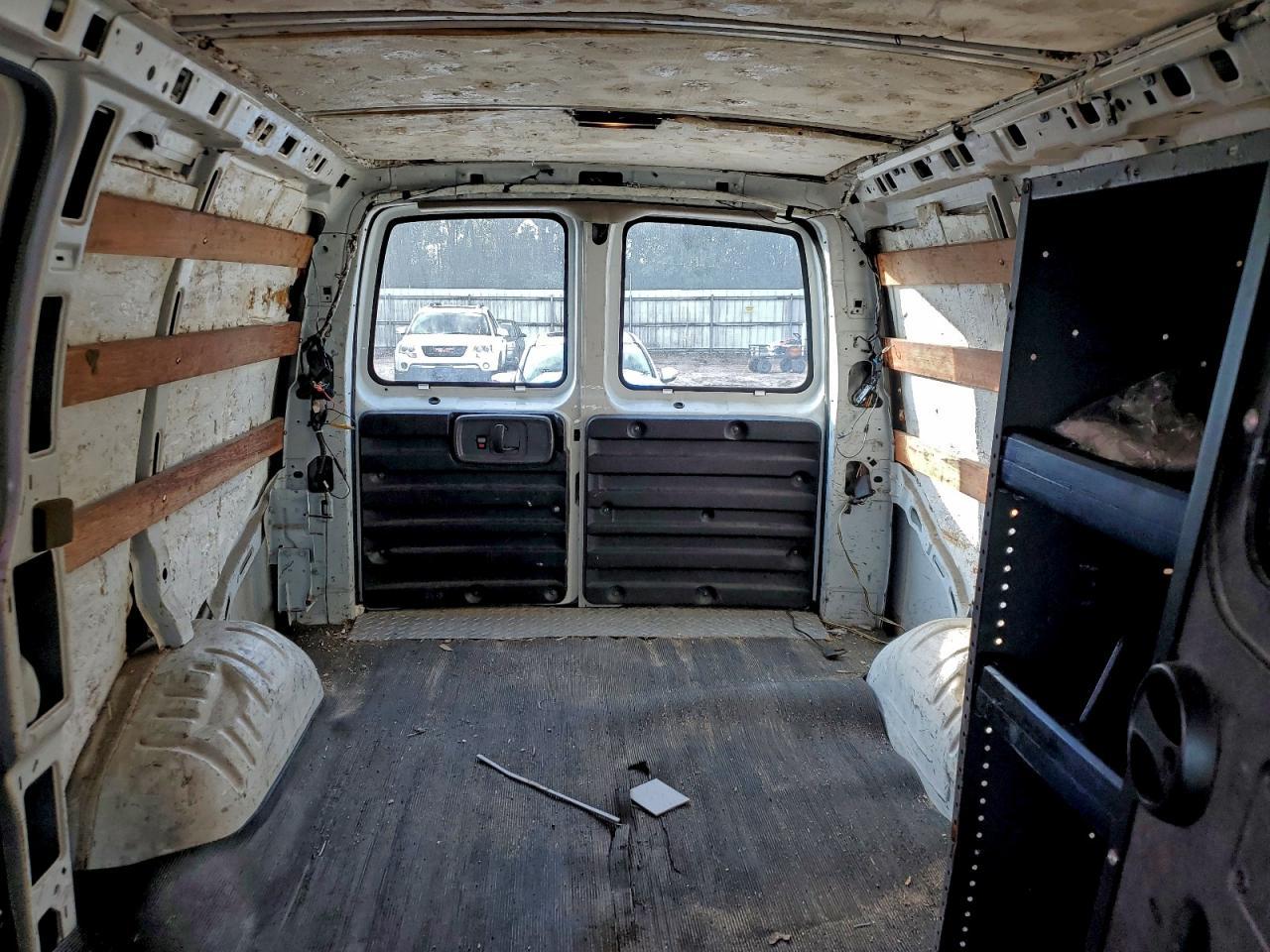 2001 GMC Savana