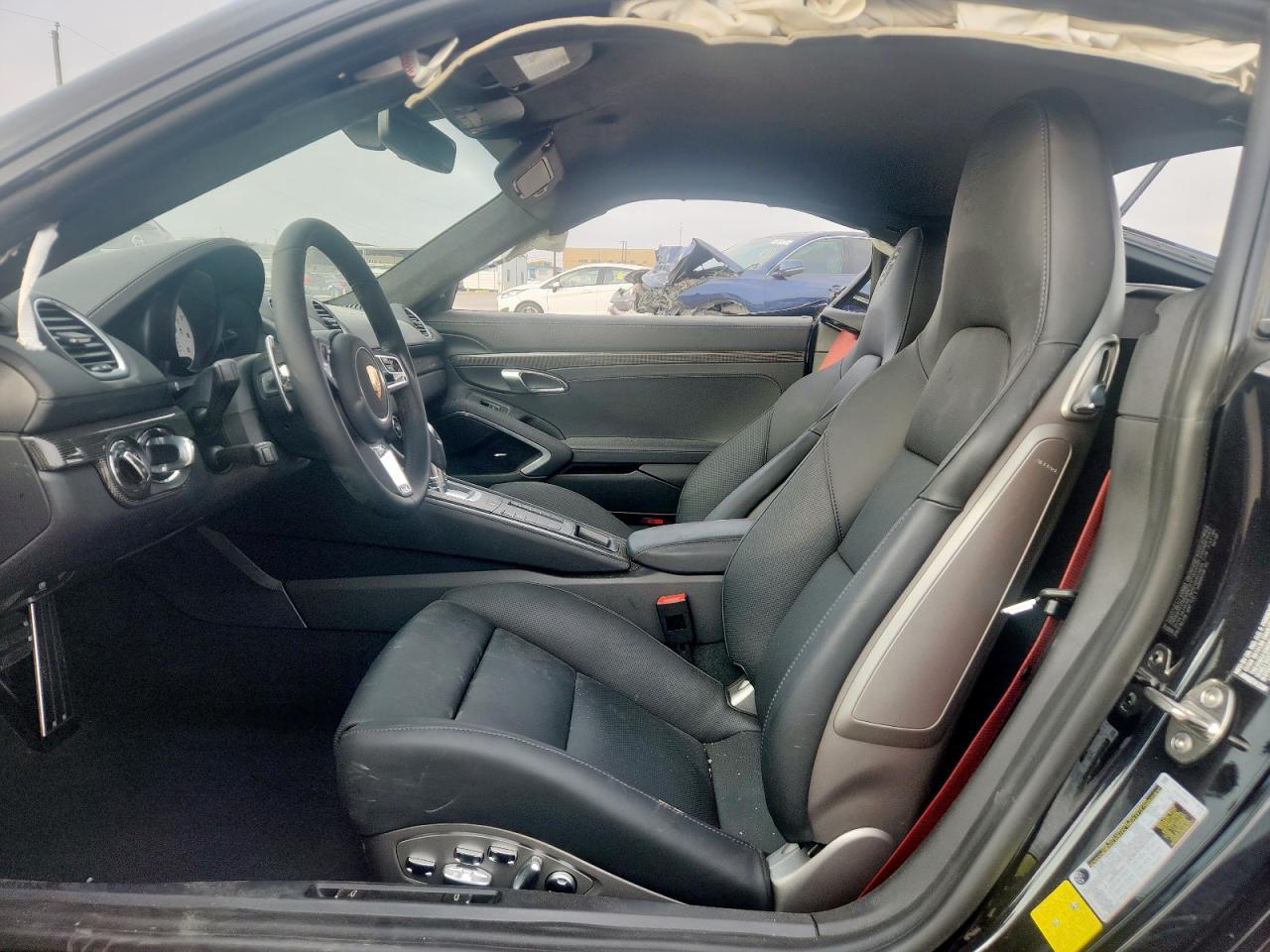 2025 PORSCHE Cayman