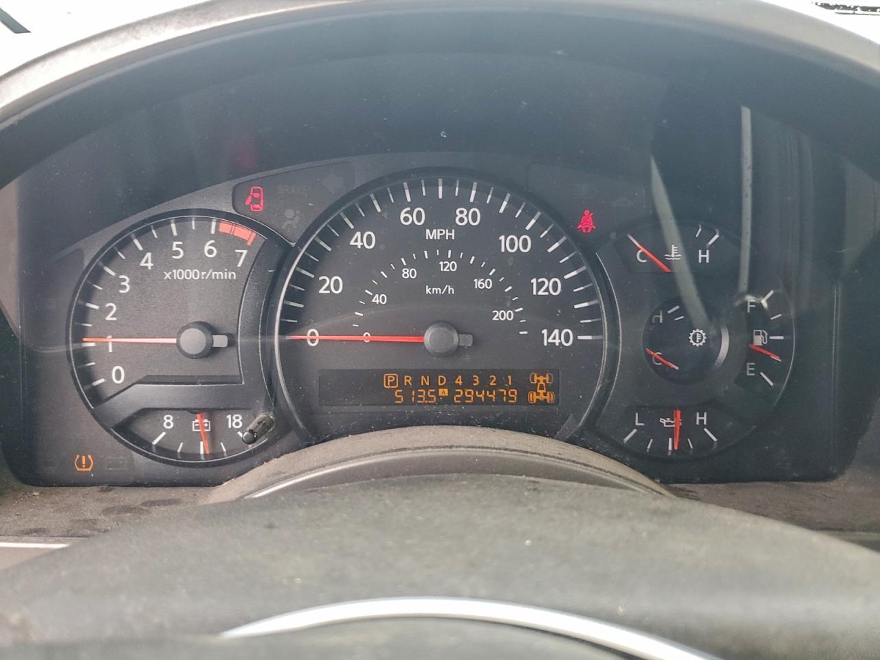 2004 NISSAN Armada
