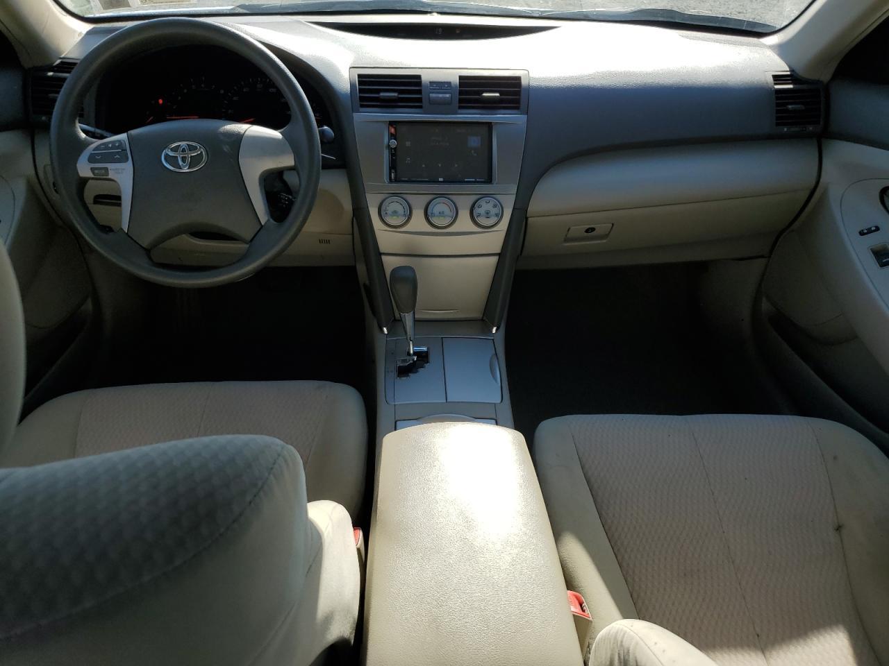 2011 TOYOTA CAMRY