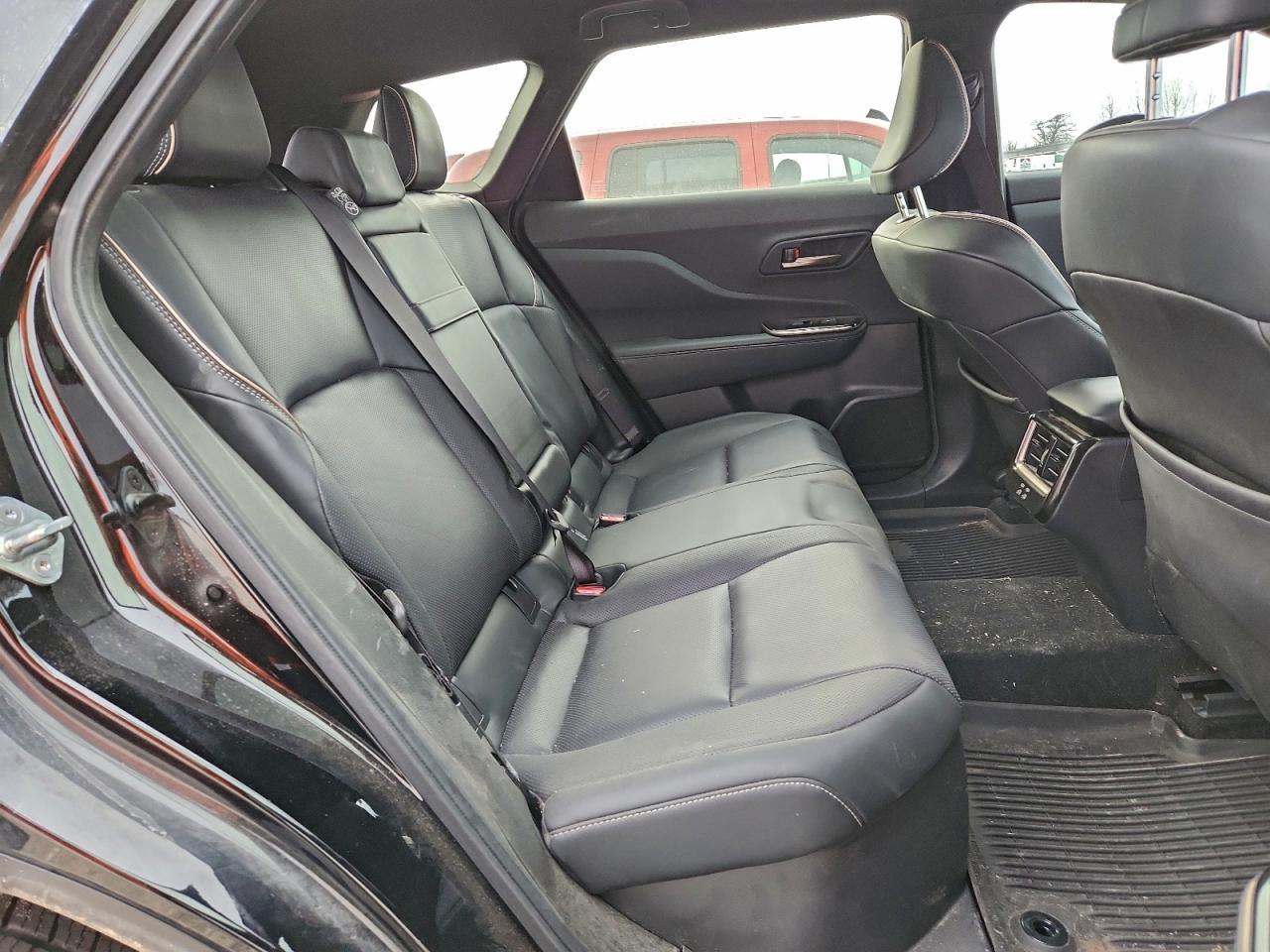 2025 TOYOTA Crown