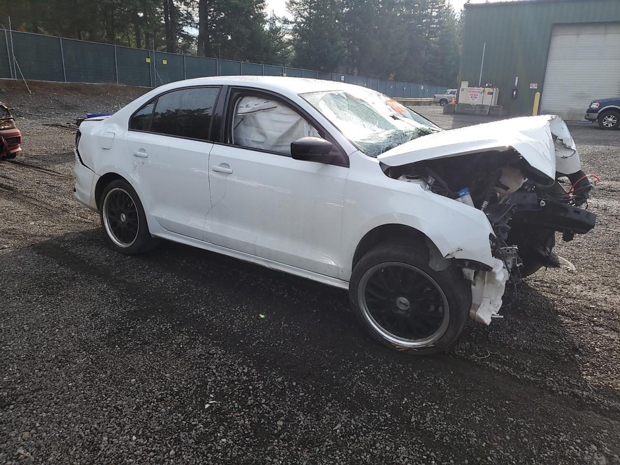 2016 VOLKSWAGEN JETTA