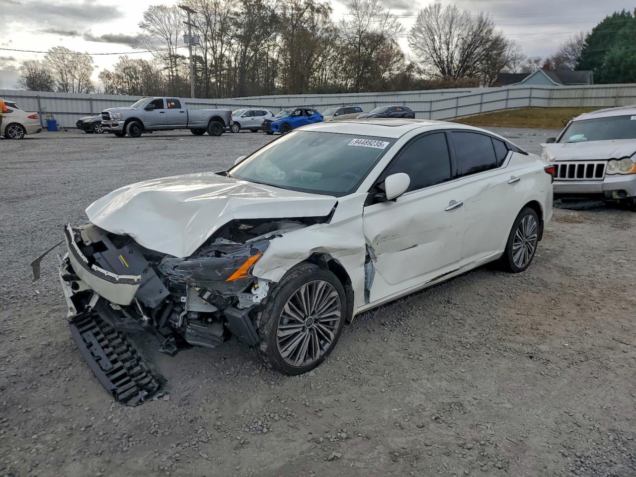 2024 NISSAN ALTIMA