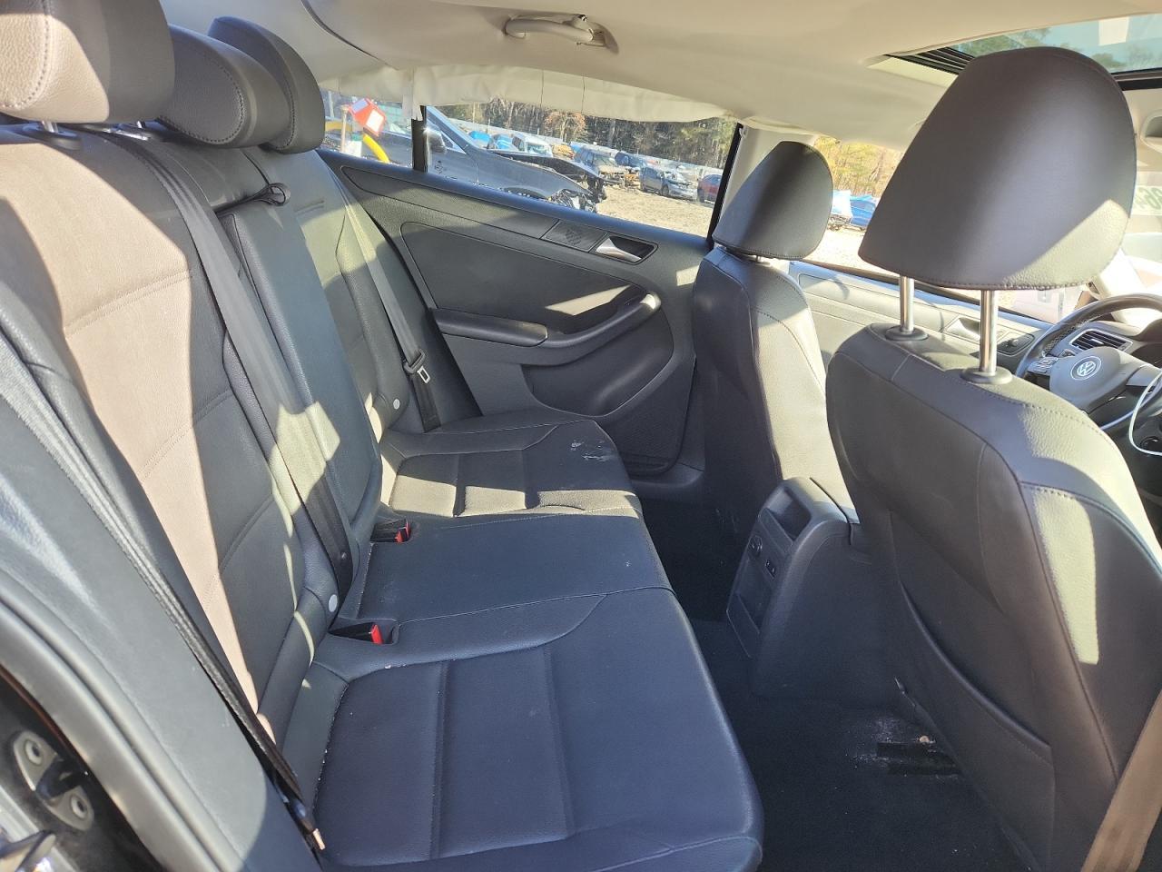 2012 VOLKSWAGEN JETTA