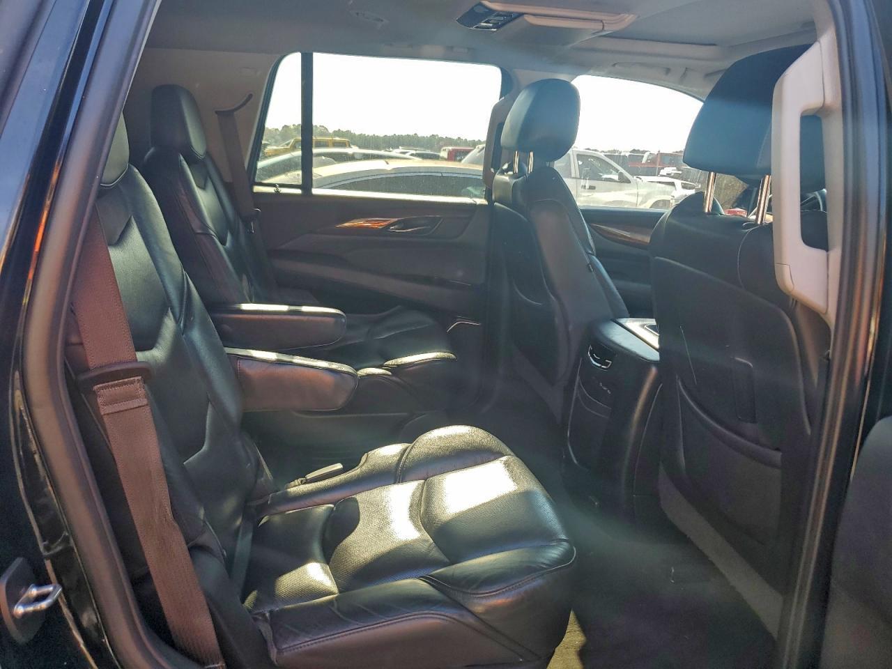 2019 CADILLAC ESCALADE