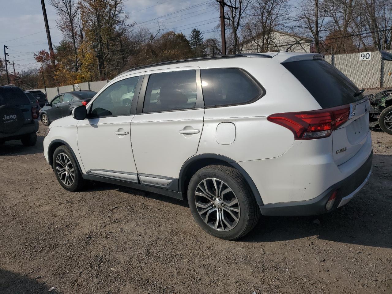 2016 MITSUBISHI outlander
