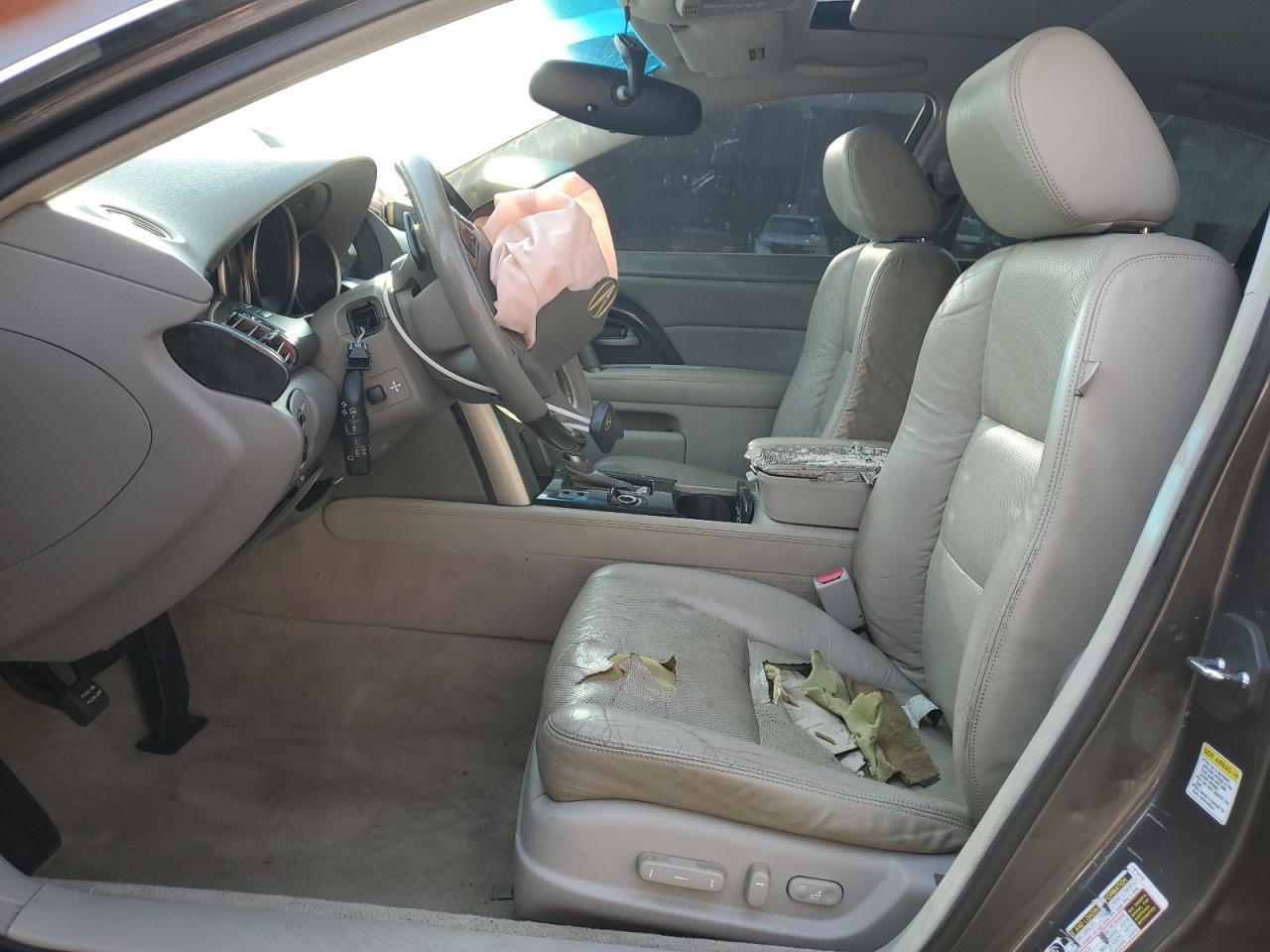 2010 ACURA RL