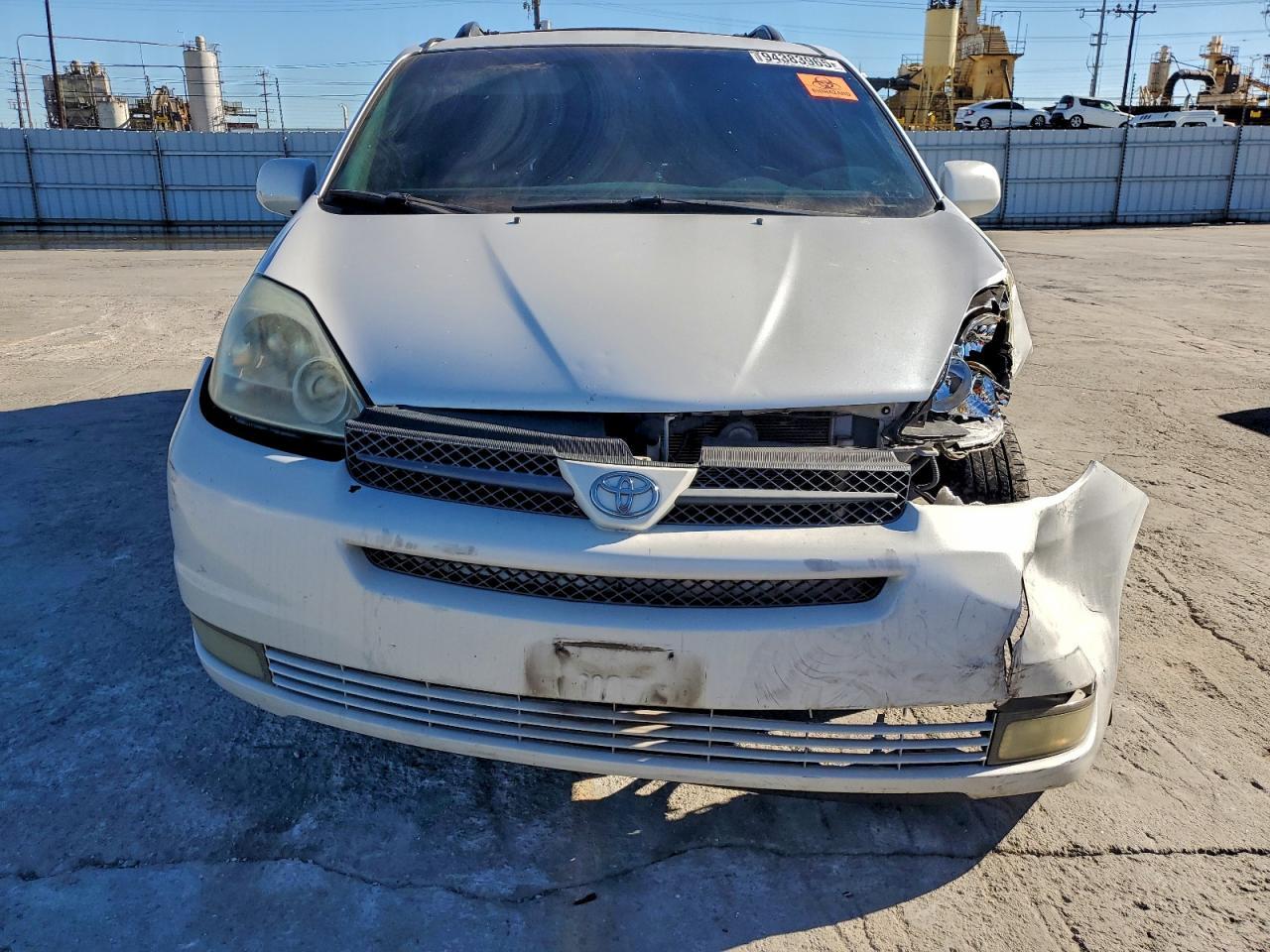 2004 TOYOTA SIENNA